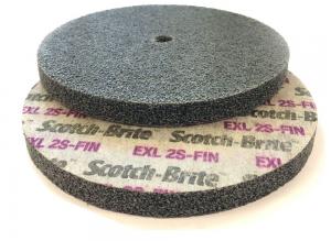 Прессованные круги Scotch-Brite XL-UW 2S FIN 150x6x13 материала  Scotch-Brite, скотч брайт, круги для шлифовки, для полировки, для снятия заусенцев, торцевые, шлифовка 